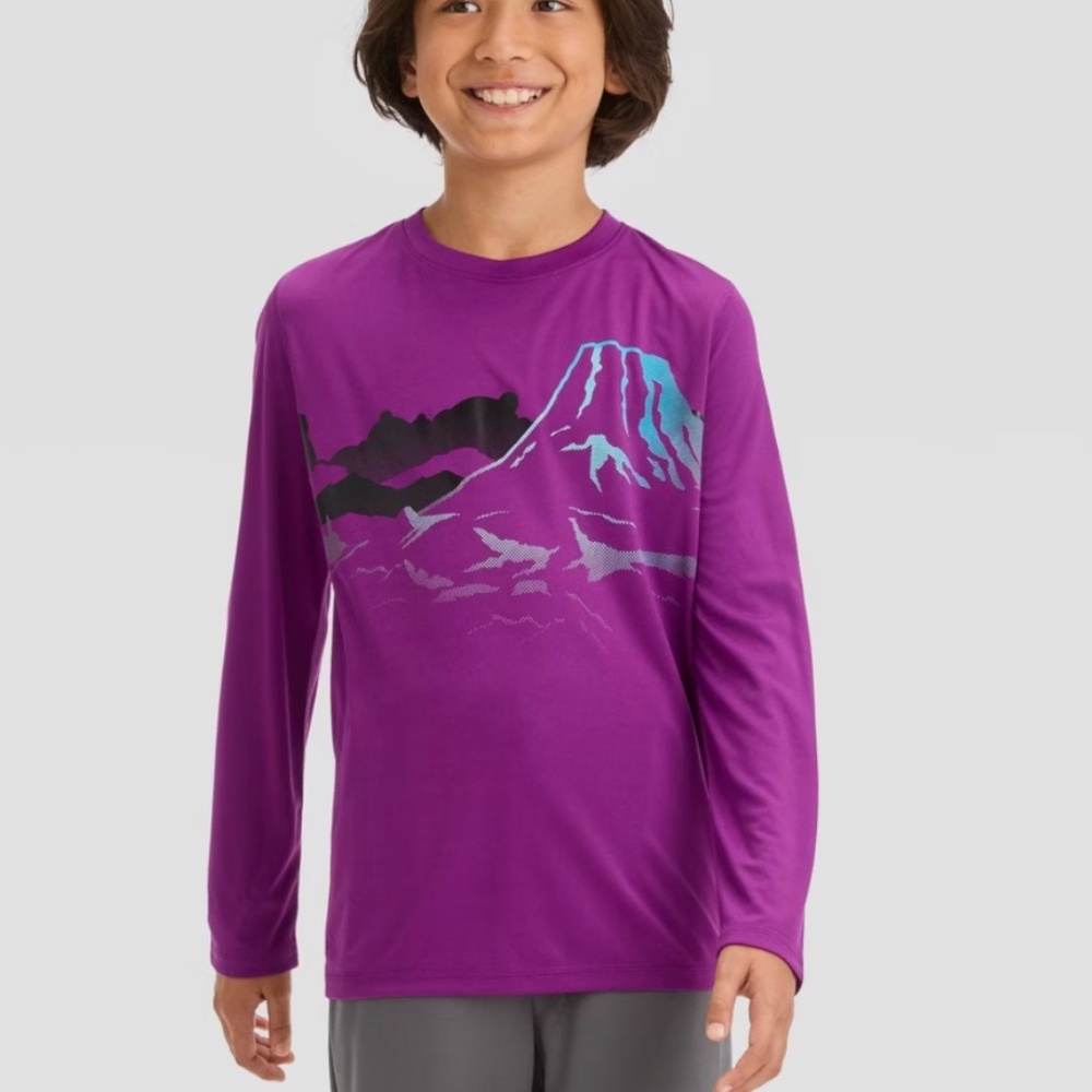 All in motion kids shirt NWOT size 10-12